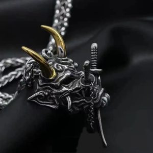 Collar demonio gótico